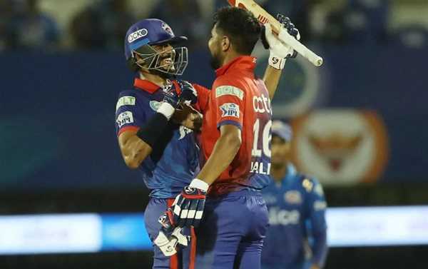 आईपीएल 2022 : दिल्ली ने मुंबई को 4 विकेट से हराया, ललित-अक्षर की जोड़ी बनी हीरो